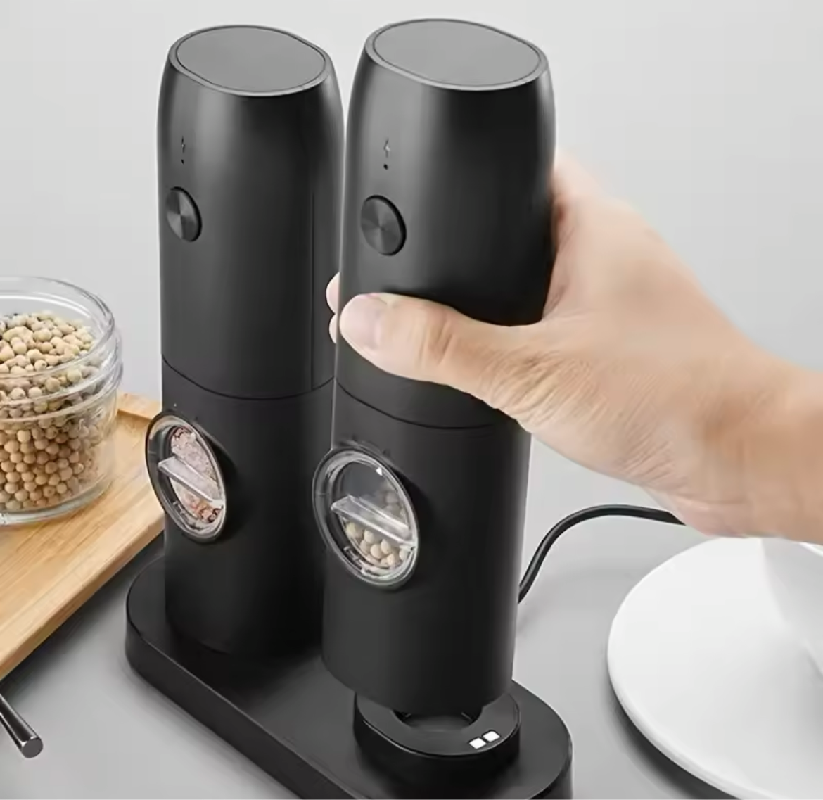 Automatic Pepper Grinder Salt And Pepper Grinder USB Rechargeable Adjustable Coarseness Spice Mill With LED Light Kitchen Tool Jo